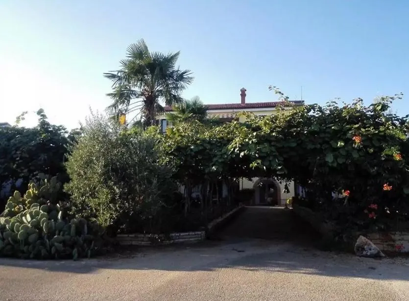 App Carla Apartment Novigrad