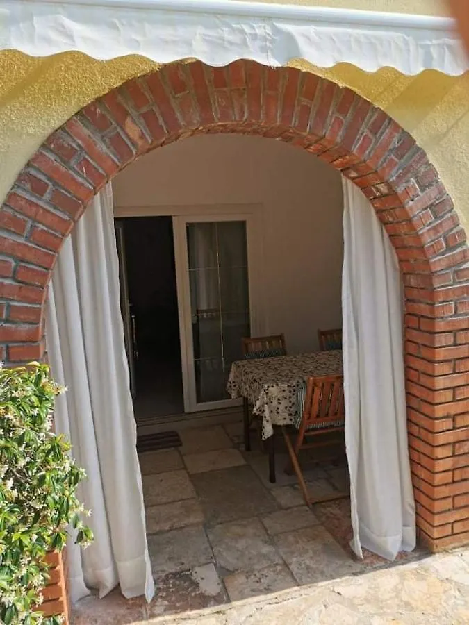 App Carla Apartment Novigrad