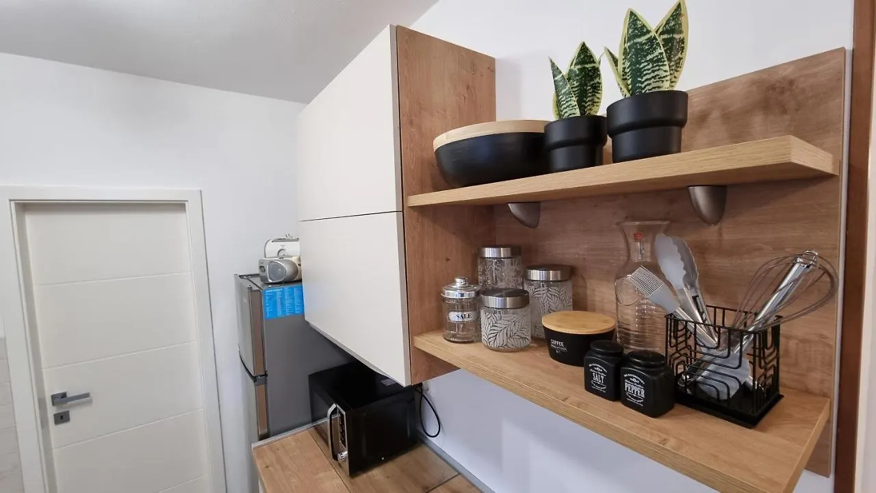 App Carla Apartment Novigrad